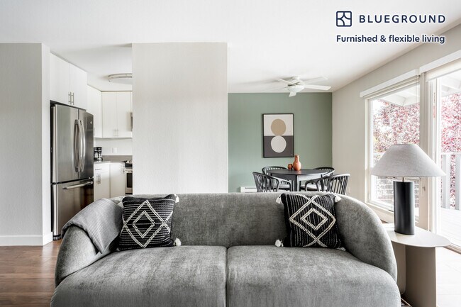 707 Bounty Dr-Unit -FL2-ID1246 in Foster City, CA - Foto de edificio - Building Photo