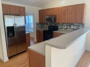 2932 Beunavista Ct in Greenville, NC - Foto de edificio - Building Photo