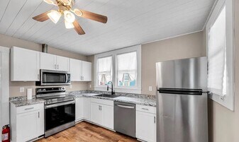 348 Woodbine Way in South Amboy, NJ - Building Photo