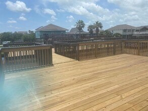 638A Warsaw Dr in Bayou Vista, TX - Building Photo - Building Photo