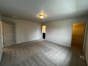 Fruitland Duplexes in Coeur d'Alene, ID - Building Photo - Building Photo