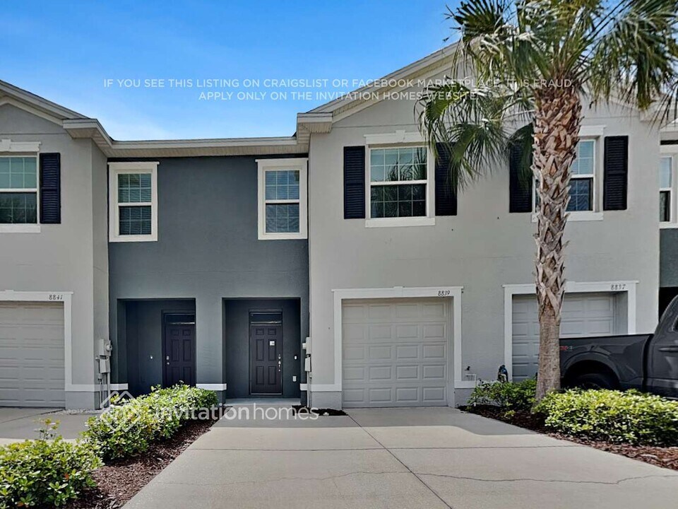 8839 Indigo Trl Lp in Riverview, FL - Building Photo