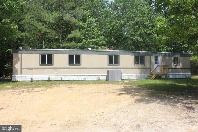 48977 Chisleytown Rd in Saint Inigoes, MD - Building Photo - Building Photo