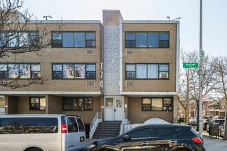 170 Riverdale Avenue in Brooklyn, NY - Building Photo - Building Photo