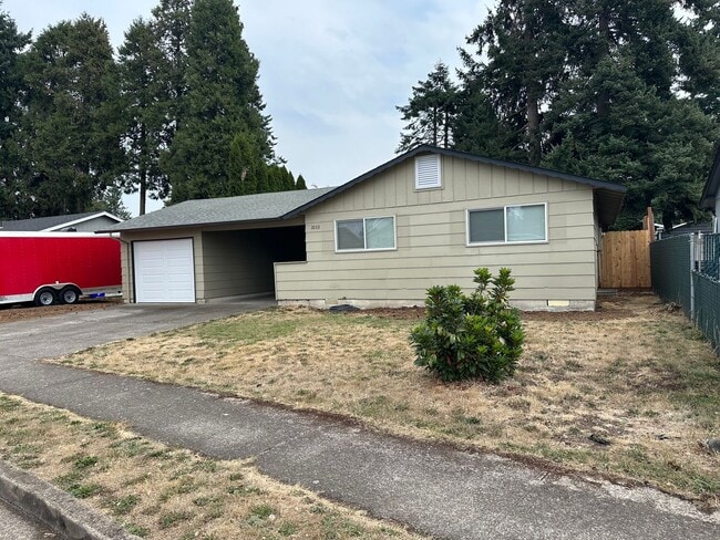 1033 57th St in Springfield, OR - Building Photo - Building Photo
