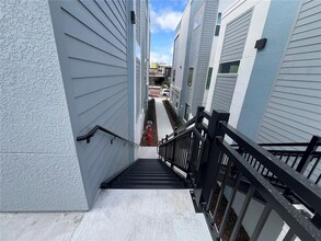 890 TETBURY Lp in Oviedo, FL - Building Photo - Building Photo