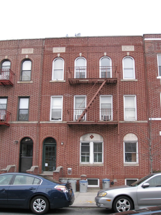 31-64 36th St in Long Island City, NY - Building Photo - Building Photo