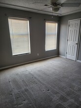 6436 Pflumm Rd in Shawnee, KS - Building Photo - Building Photo