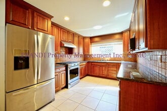 1162 Cambridge St in Novato, CA - Building Photo - Building Photo