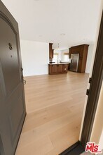 1146 Hacienda Pl in West Hollywood, CA - Building Photo - Building Photo