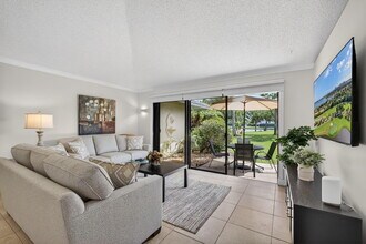 119 Club Dr in Palm Beach Gardens, FL - Building Photo - Building Photo