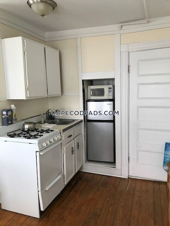 6 S Water St-Unit -2 in Wareham, MA - Building Photo