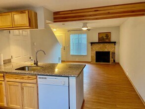 2518 SE Nehalem St in Portland, OR - Building Photo - Building Photo