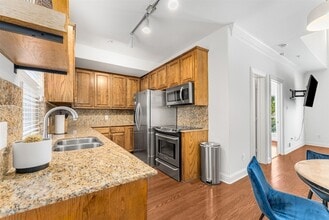5803 Hudson St, Unit 2 in Dallas, TX - Building Photo - Building Photo