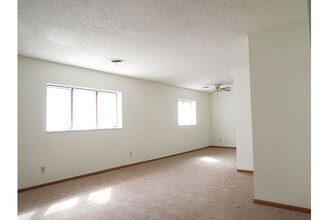 Smart Choice Park in Springfield, IL - Foto de edificio - Interior Photo