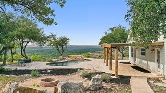 1161 Las Colinas Dr in Dripping Springs, TX - Building Photo