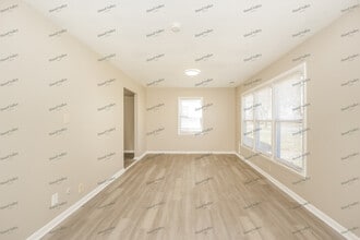1300 Ottawa Ave in Akron, OH - Building Photo - Building Photo