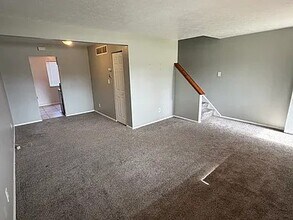 2472 Warren Pky, Unit #19 in Twinsburg, OH - Building Photo - Building Photo