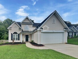 182 Bonnie Woods Dr in Greenville, SC - Building Photo