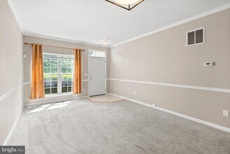 102 Penns Manor Dr in Kennett Square, PA - Building Photo - Building Photo