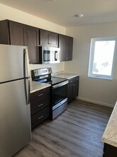 2652 Stryker Lp, Unit B in North Pole, AK - Foto de edificio - Building Photo