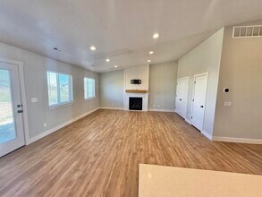 884 W Factory St in Garland, UT - Building Photo - Building Photo