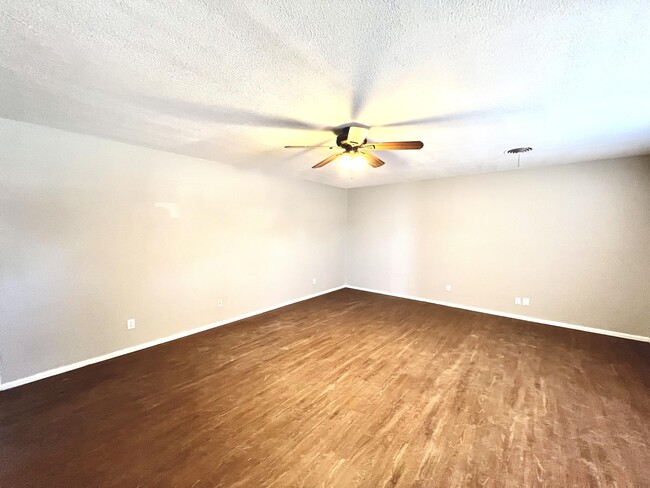 11702 County Rd 6900 in Lubbock, TX - Building Photo - Building Photo