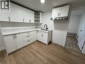 803 King St in Port Colborne, ON - Building Photo - Building Photo