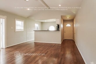 1820 Eagle Dr in League City, TX - Foto de edificio - Building Photo