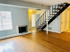 3121 Park Ln in Dallas, TX - Building Photo - Building Photo