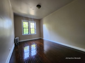 6957 S Eggleston Ave in Chicago, IL - Building Photo - Building Photo