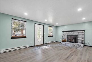 5270 Cornell Ave in North Ridgeville, OH - Building Photo - Building Photo