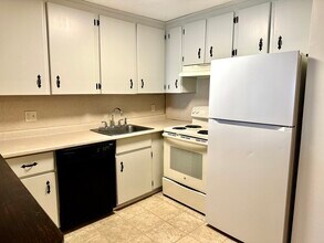 490 Union St in Rockland, MA - Building Photo - Building Photo