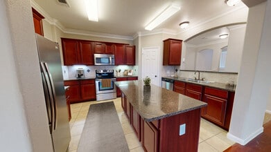 Sixteen50 at Lake Ray Hubbard Apartments in Rockwall, TX - Foto de edificio - Building Photo