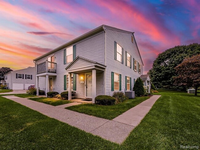 property at 3115 Sunnyside Ct