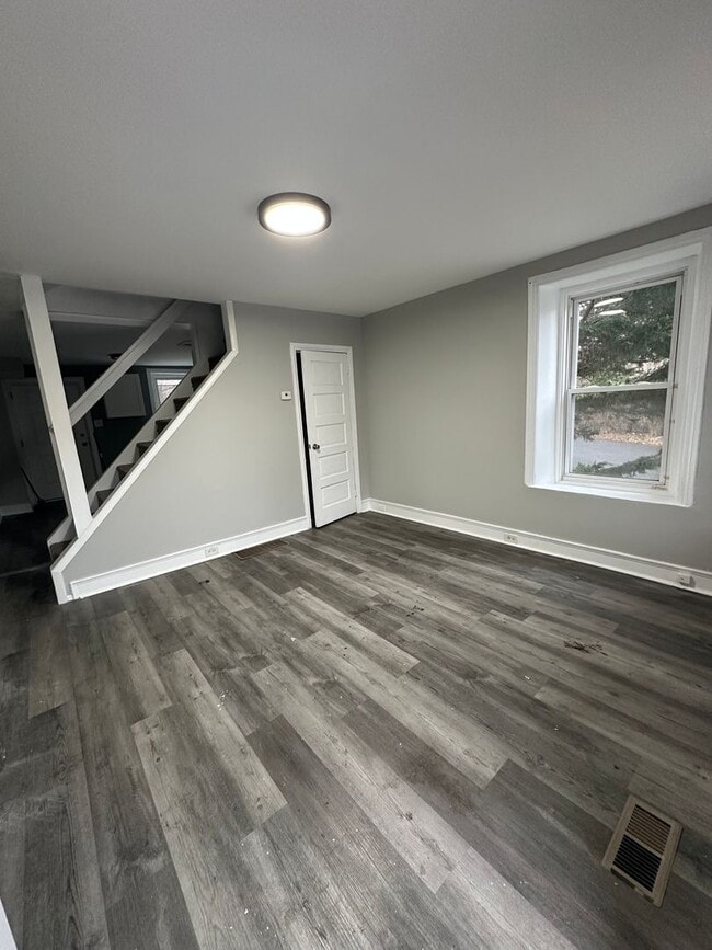 6501 Old Marshall Rd in Upper Darby Township, PA - Building Photo - Building Photo