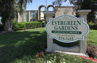 Evergreen Gardens in El Cajon, CA - Building Photo - Building Photo