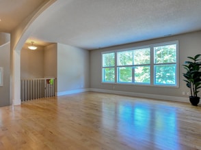 4771 Auburn Ln in Lake Oswego, OR - Building Photo - Building Photo