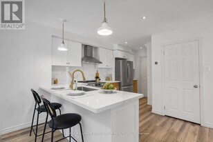 2 Sylvia Ct in Newcastle, ON - Building Photo