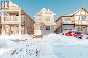 84 Tysonville Cir in Brampton, ON - Building Photo