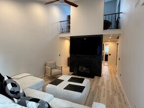 1 Farview Ave in Danbury, CT - Building Photo - Building Photo