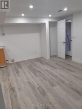 7502 Black Walnut Trail in Mississauga, ON - Building Photo - Building Photo