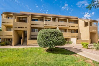 1331 W Baseline Rd in Mesa, AZ - Building Photo - Building Photo
