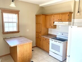 305 8th Ave S in St. Cloud, MN - Foto de edificio - Building Photo