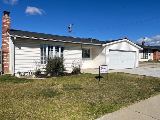 887 Redwood Ave in Santa Maria, CA - Building Photo - Building Photo