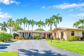 388 Hibiscus Dr in Hallandale Beach, FL - Building Photo - Building Photo