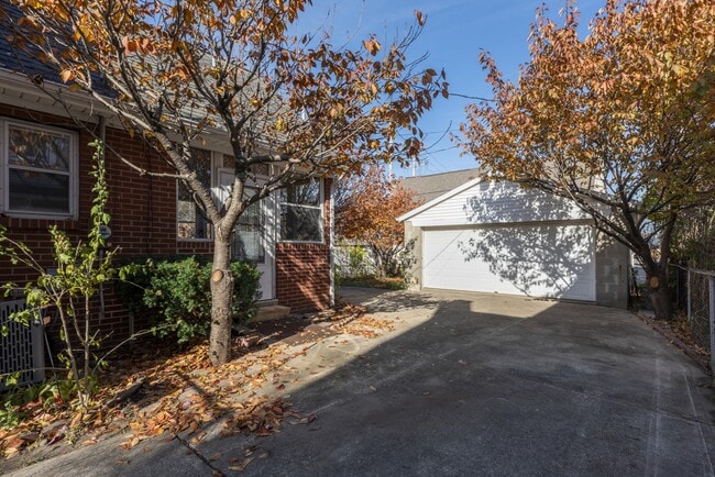 28 E Jeffrey Pl in Columbus, OH - Building Photo - Building Photo