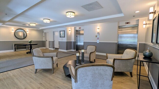 440 W Mahogany Ct in Palatine, IL - Building Photo - Building Photo