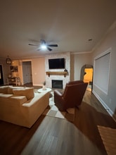 229 Carriage Gate Dr in Wellford, SC - Foto de edificio - Building Photo