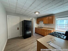 41 Simpson Ave in Somerville, MA - Foto de edificio - Building Photo